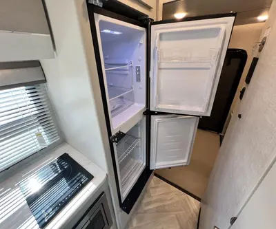 2026 Thor Motor Coach Gemini Trip photo 11
