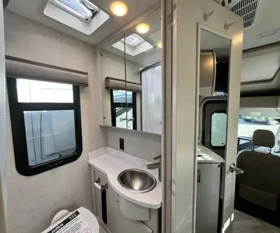 2026 Thor Motor Coach Gemini Trip photo 28