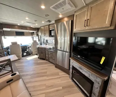 2026 Fleetwood Bounder photo 13