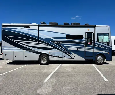 2026 Fleetwood Bounder photo 30
