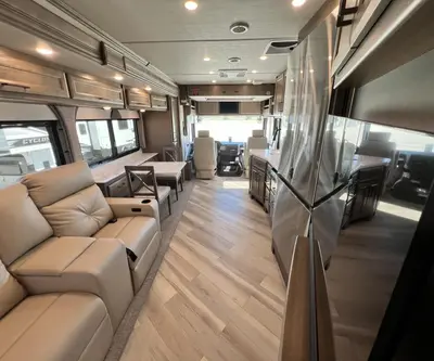2026 Fleetwood Bounder photo 3