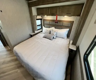 2026 Fleetwood Bounder photo 19