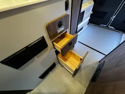2026 Tiffin Motorhomes GH1 photo 11