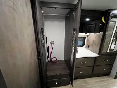 2026 Jayco Seneca Prestige photo 24