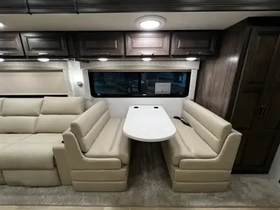 2026 Jayco Seneca Prestige photo 18