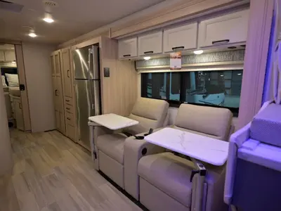 2027 Thor Motor Coach Omni photo 17