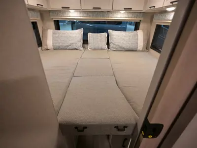 2027 Thor Motor Coach Omni photo 26