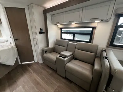 2027 Entegra Coach Odyssey photo 15
