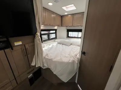 2027 Entegra Coach Odyssey photo 17
