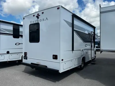 2027 Entegra Coach Odyssey SE photo 26