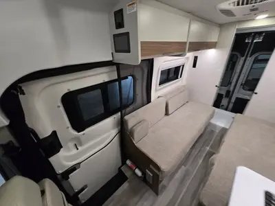 2027 Thor Motor Coach Talavera photo 14