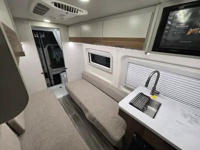 2027 Thor Motor Coach Talavera photo 12