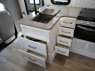 2027 Entegra Coach Odyssey photo 11