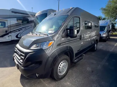 2027 Winnebago Solis Pocket photo 16