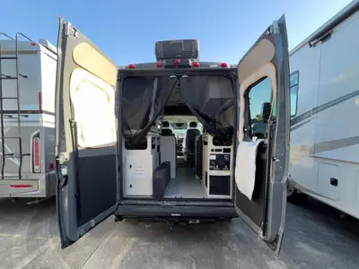 2027 Winnebago Solis Pocket photo 2