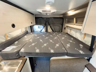 2027 Winnebago Solis Pocket photo 15
