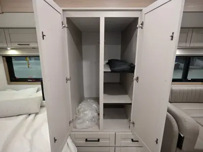 2027 Entegra Coach Odyssey photo 20