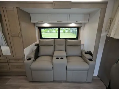 2027 Entegra Coach Odyssey photo 17