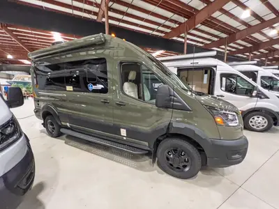 2027 Thor Motor Coach Talavera photo 17