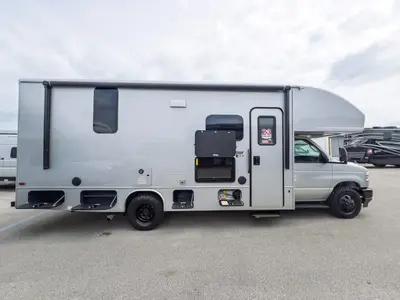 2027 Entegra Coach Odyssey photo 19
