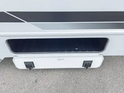 2027 Thor Motor Coach Quantum photo 24