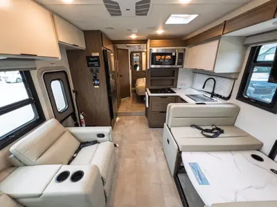 2027 Thor Motor Coach Quantum photo 6