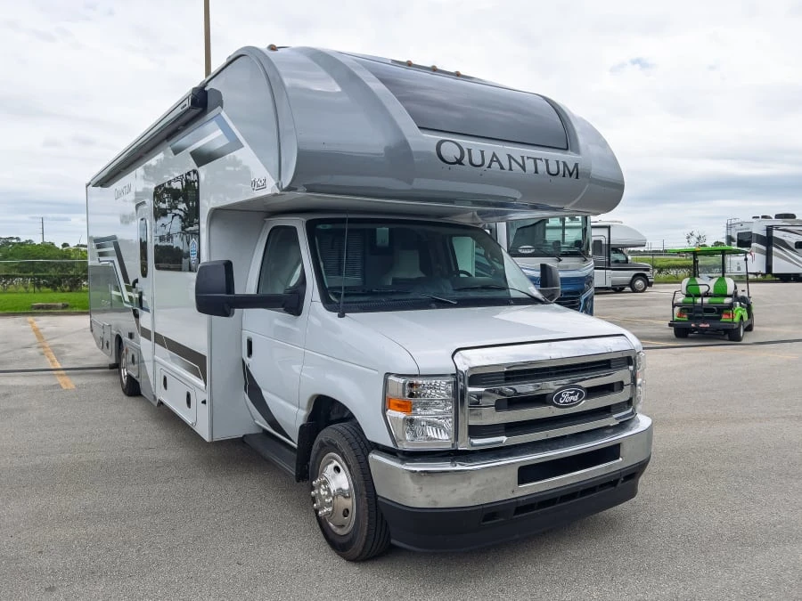 2027 Thor Motor Coach Quantum exterior