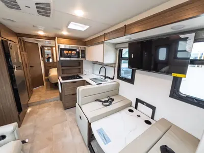 2027 Thor Motor Coach Quantum photo 7