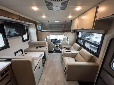 2027 Thor Motor Coach Quantum photo 4