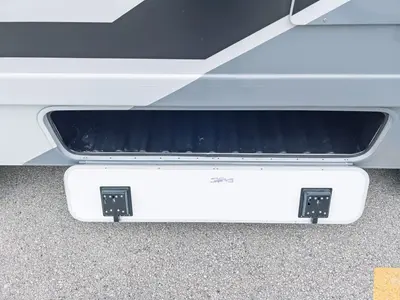 2027 Thor Motor Coach Quantum photo 29