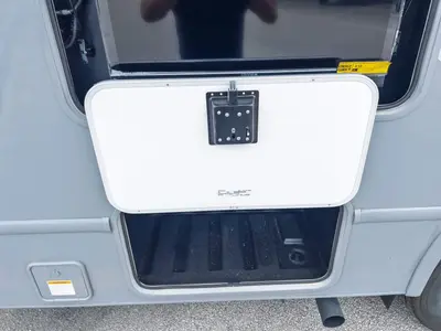 2027 Thor Motor Coach Quantum photo 22
