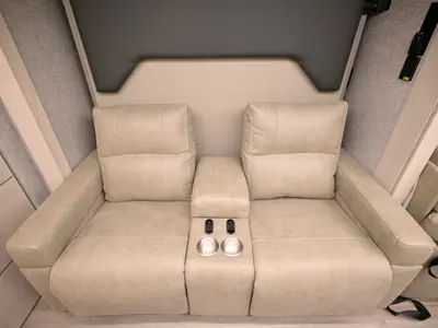2027 Tiffin Motorhomes Wayfarer photo 19
