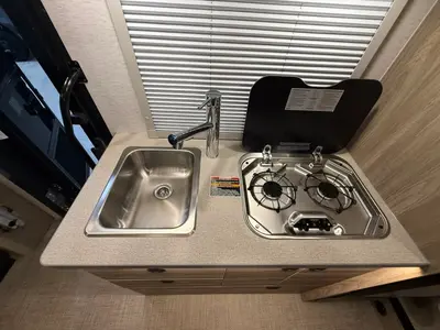 2027 Winnebago Ekko photo 7