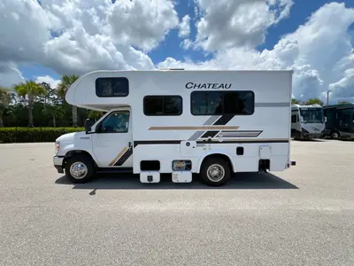 2027 Thor Motor Coach Chateau photo 24