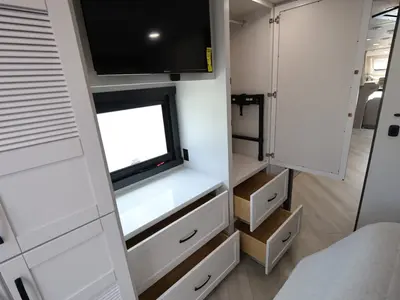 2027 Jayco Seneca photo 26