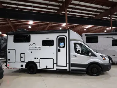 2027 Jayco Granite Ridge photo 18