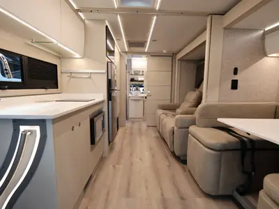2027 Tiffin Motorhomes Wayfarer photo 6