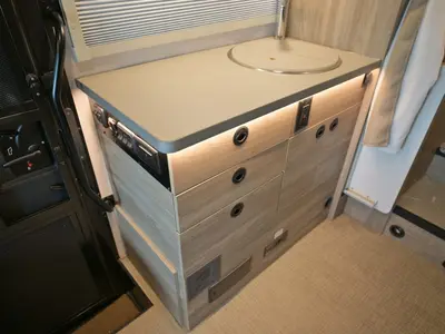 2027 Winnebago Ekko photo 9