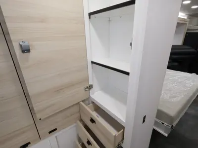 2027 Jayco Melbourne Prestige photo 23