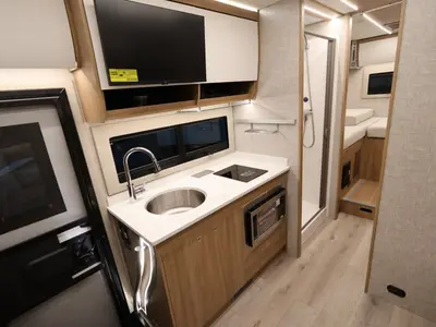 2027 Tiffin Motorhomes Wayfarer photo 7