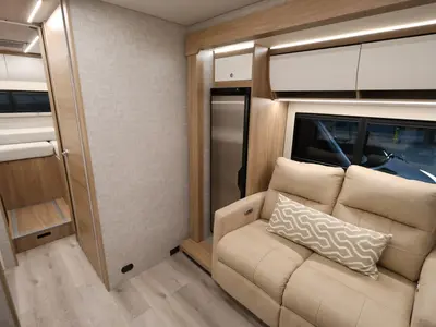 2027 Tiffin Motorhomes Wayfarer photo 18