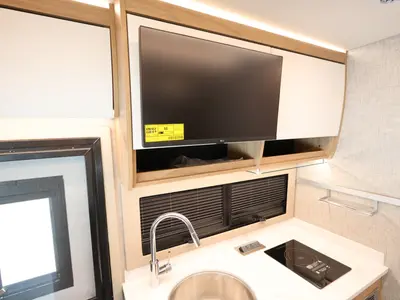 2027 Tiffin Motorhomes Wayfarer photo 8