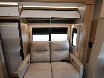 2027 Tiffin Motorhomes Wayfarer photo 14