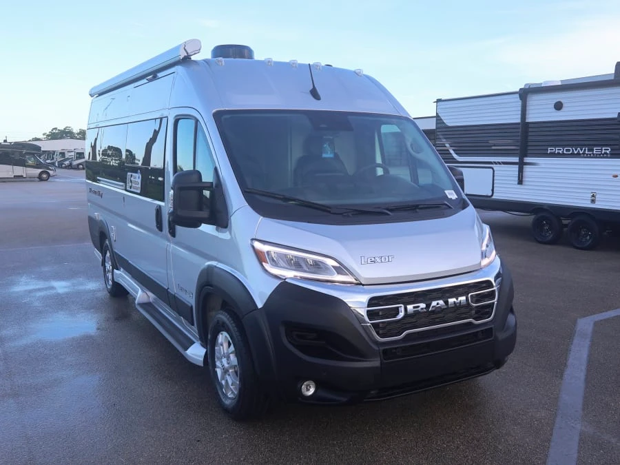 2027 Pleasure Way Lexor exterior