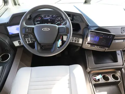 2027 Fleetwood Bounder photo 2