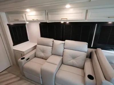 2027 Fleetwood Bounder photo 20