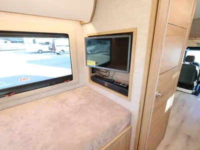 2027 Tiffin Motorhomes Wayfarer photo 23