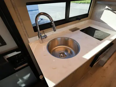 2027 Tiffin Motorhomes Wayfarer photo 8