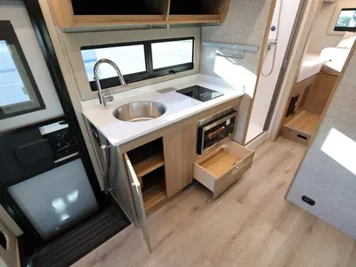 2027 Tiffin Motorhomes Wayfarer photo 12