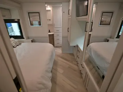 2027 Fleetwood Bounder photo 26